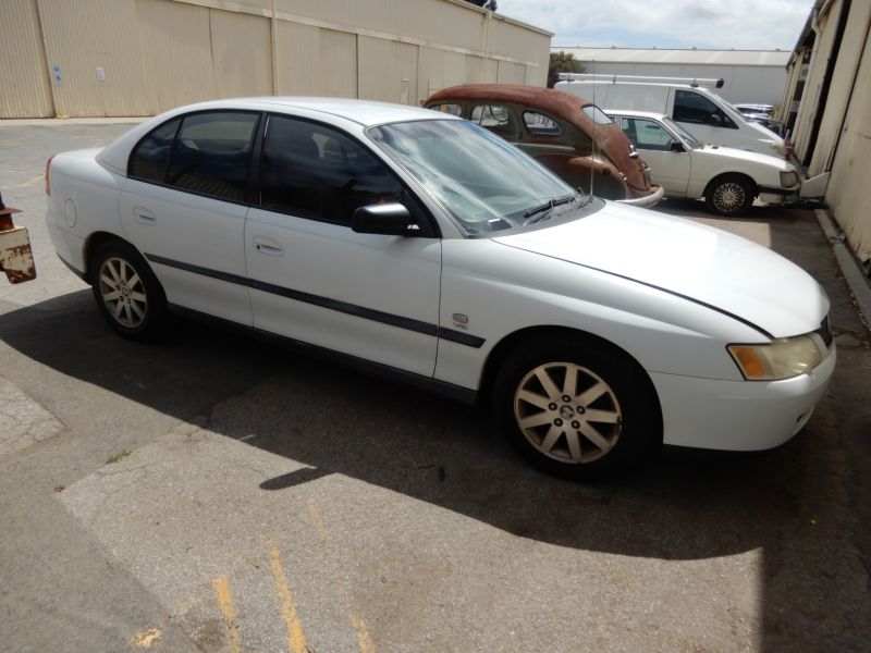 VY COMMODORE